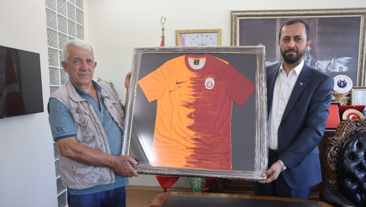 Şampiyonluk tezini kazanan Duran Amca, forma aldı