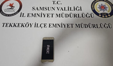 Samsun’da ehliyet imtihanına göğüsüne gizlediği telefonla girdi