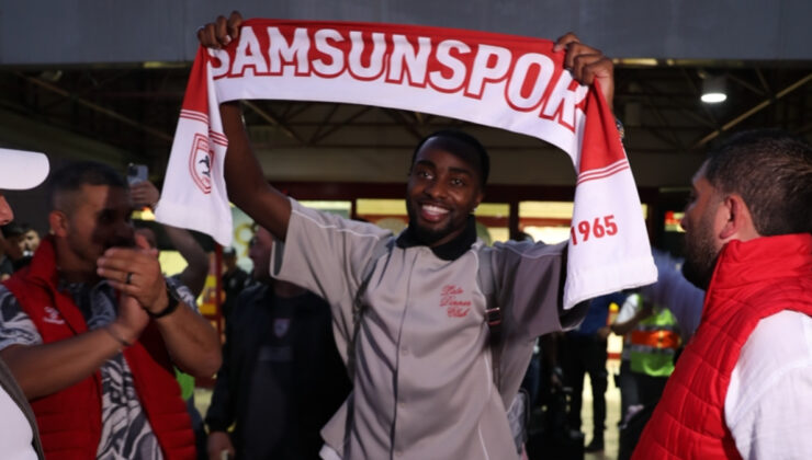 Samsunspor’un yeni transferi Antoine Makoumbou kente geldi