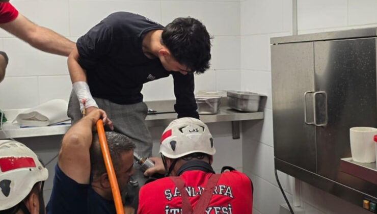 Şanlıurfa’da itfaiye, elini kıyma makinesine kaptıran çocuğu kurtardı