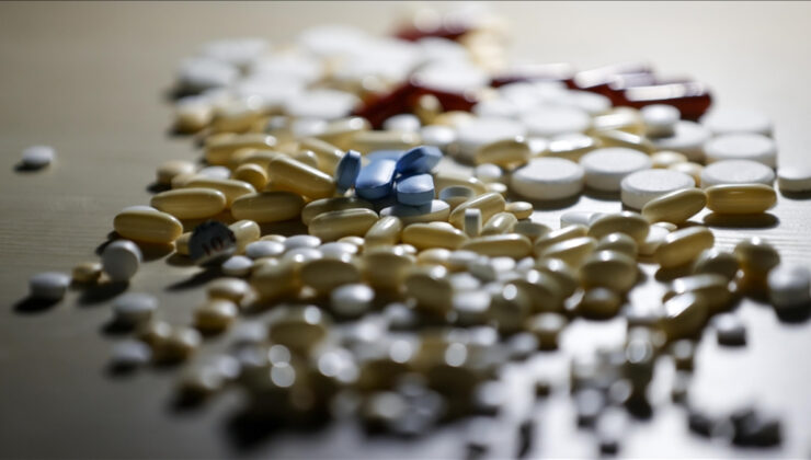 SGK son 2 yılda geri ödeme listesine 867 ilaç aldı