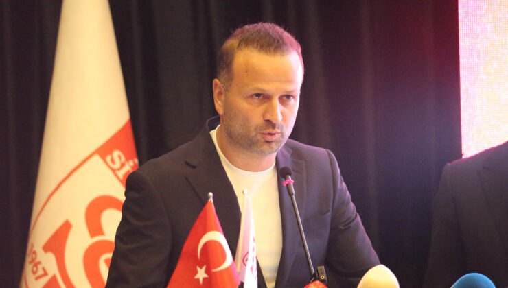 Sivasspor’un yeni teknik yöneticisi Osman Zeki Korkmaz oldu