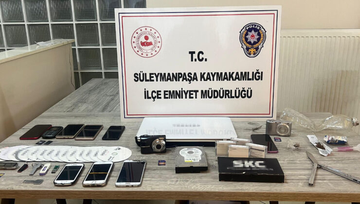 Tekirdağ’da tuzağa düşürdükleri bireylerin uygunsuz imajlarını çekip şantaj yapan çete çökertildi