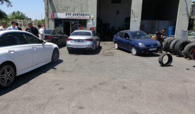 TEM’de yol çalışması tuzağa döndü: Şoförler soluğu lastikçide aldı