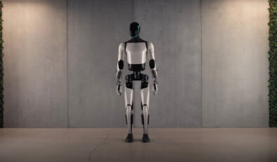 Tesla, insansı robot Optimus’un üretimini durdurdu