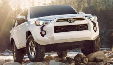 Toyota, ABD’de elektrikli araç planlarını erteledi