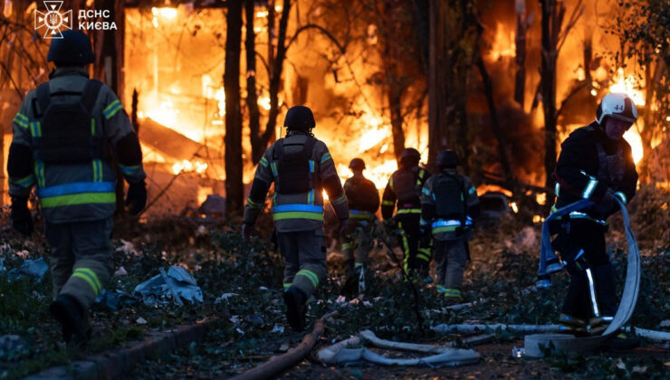 Ukrayna, Rusya’nın başşehir Kiev’i 539 İHA ve 11 füze ile amaç aldığını açıkladı