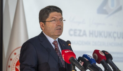 Yılmaz Tunç: Türkiye Cumhuriyeti demokratik bir hukuk devletidir