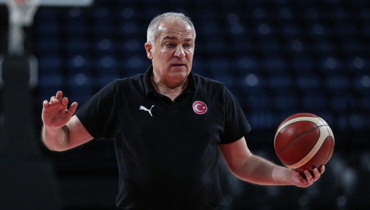 A Ulusal Bayan Basketbol Grubu’nda Ekrem Mutlu periyodu sona erdi