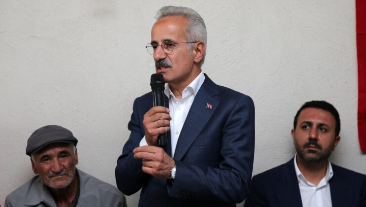 Abdulkadir Uraloğlu’ndan Bitlis’te şehit Yeşildemir’in ailesine taziye ziyareti
