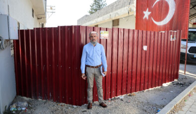 Adana’da sokağın girişini kapattı: Tapulu arazim