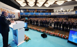 AK Parti’nin yeni müziği: Dünya Bizi Bekler