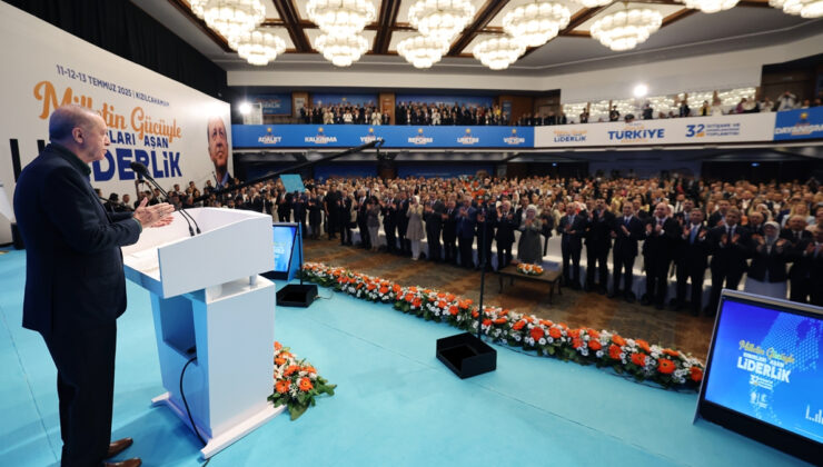 AK Parti’nin yeni müziği: Dünya Bizi Bekler