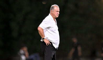 Al Shabab’dan Fatih Terim’e türkülü veda