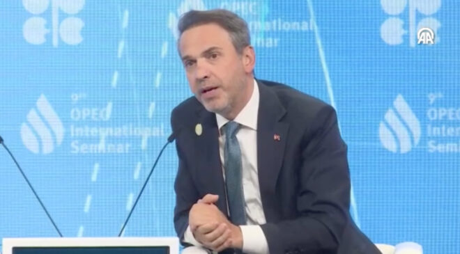 Alparslan Bayraktar: Yakında Suriye’ye gaz tedarik edeceğiz