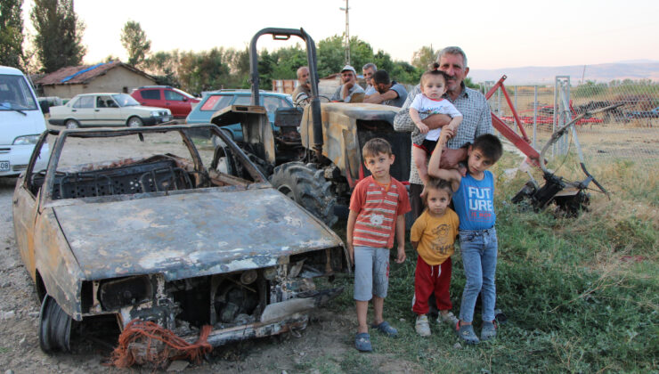 Amasya’da mesken, traktör ve arabası yanan çift 4 torunuyla yuvasız kaldı