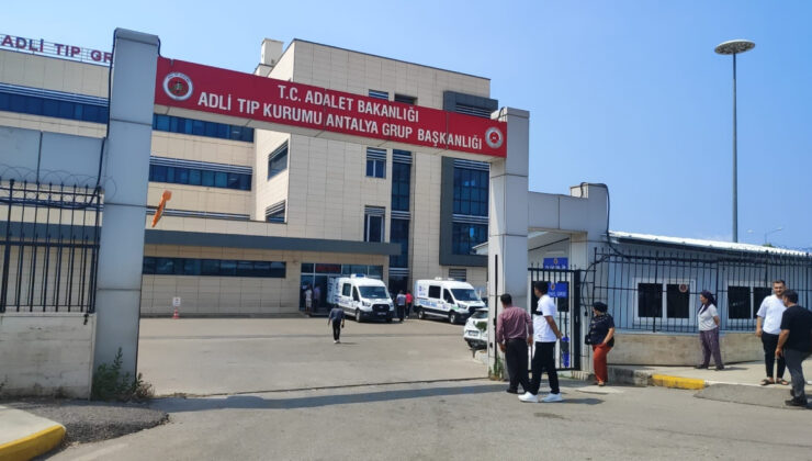 Antalya’da havuza giren küçük çocuk boğuldu