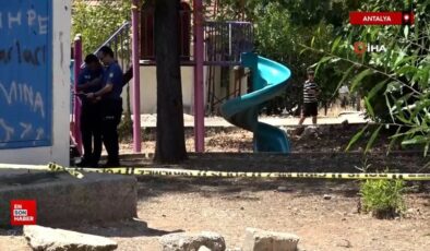 Antalya’da tartıştığı kişiyi bacağından vurup başında bekledi