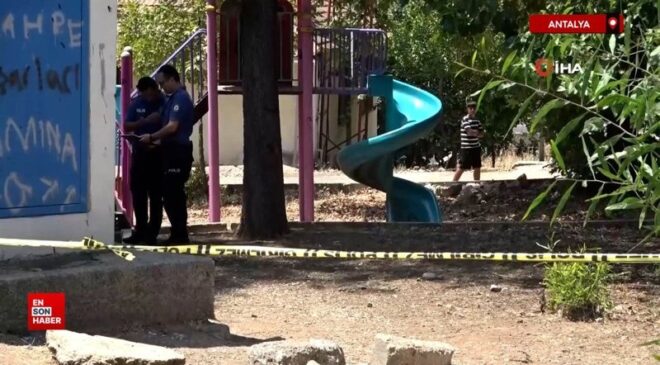 Antalya’da tartıştığı kişiyi bacağından vurup başında bekledi