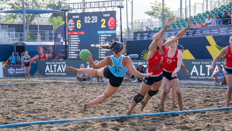 Avrupa Plaj Hentbolu Şampiyonası’nda Türkiye, Norveç’e mağlup oldu