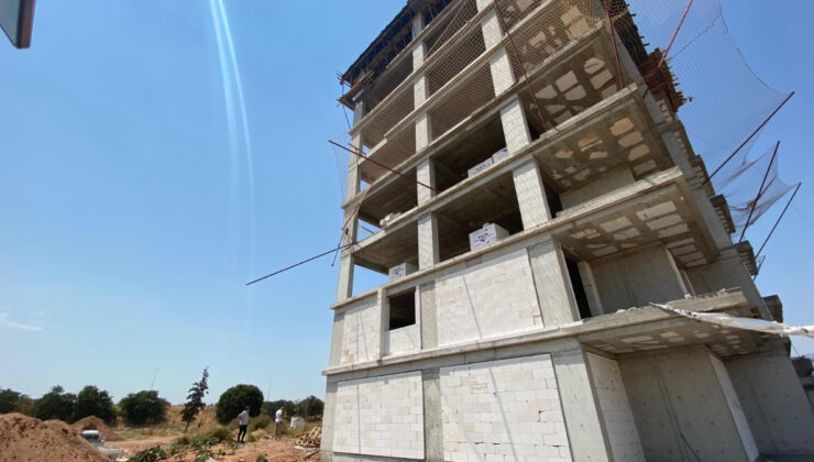 Aydın’da inşaat personeli 8’inci kattan düştü