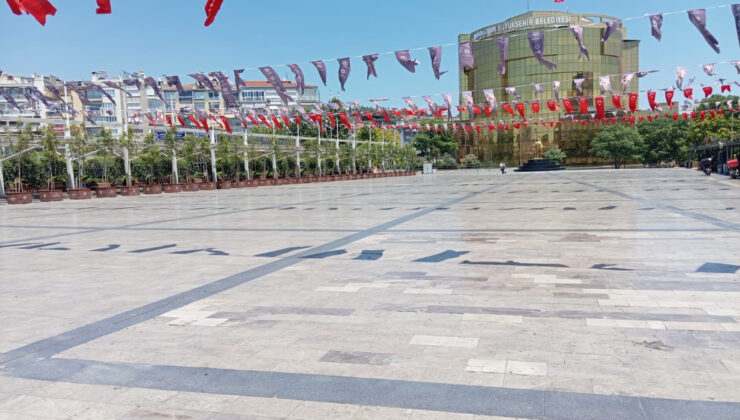 Aydın’da kavurucu sıcaklar nedeniyle sokaklar bomboş kaldı