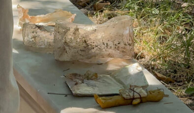 Bartın’da mezarda bal mumundan büyü bebeği ve muska bulundu