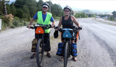 Bisikletle dünyayı gezen Yeni Zelandalı çift: Türkiye misafirperverliğin tarifi