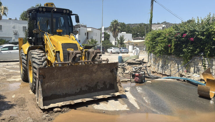 Bodrum’da ana su isale çizgisi patladı
