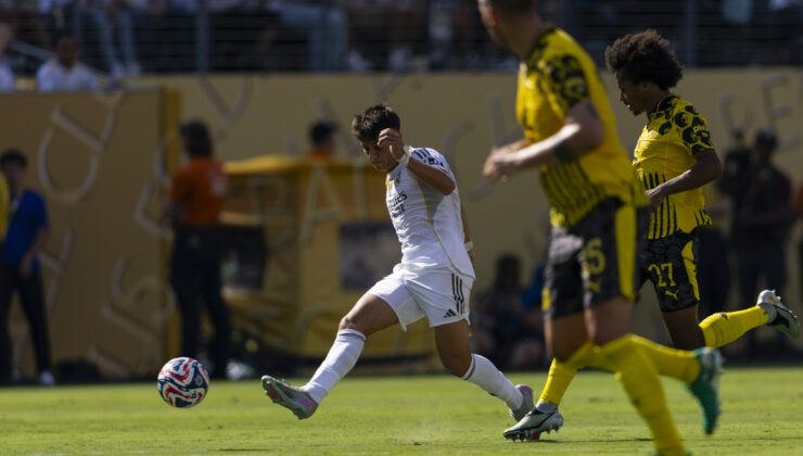 Borussia Dortmund’u yenen Real Madrid yarı finale yükseldi