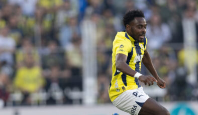 Bright Osayi-Samuel, Fenerbahçe’ye veda etti
