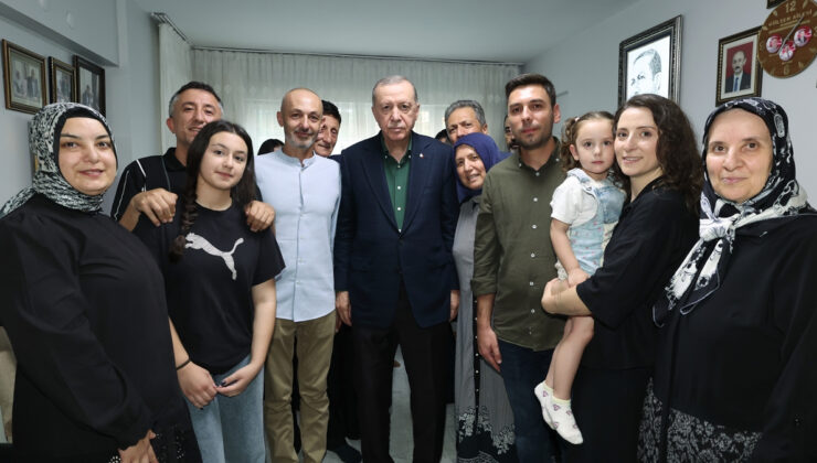 Cumhurbaşkanı Erdoğan’dan 15 Temmuz şehidinin ailesine ziyaret