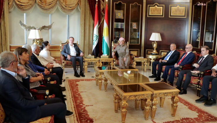 DEM Parti heyeti, Mesut Barzani ile bir ortaya geldi