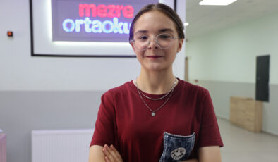 Elazığ’da ‘Anne, tam puan alacağım’ diyen Zümra, sonraki gün Türkiye birincisi oldu