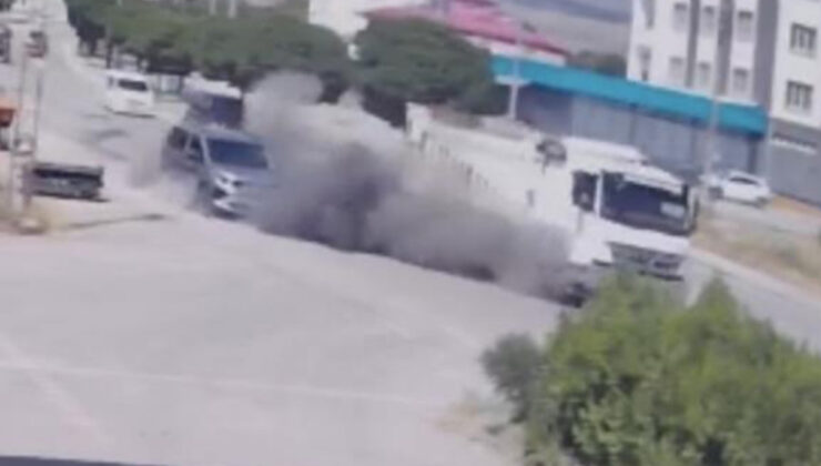 Elazığ’da lastiği patlayan kamyon tel örgülere çarptı