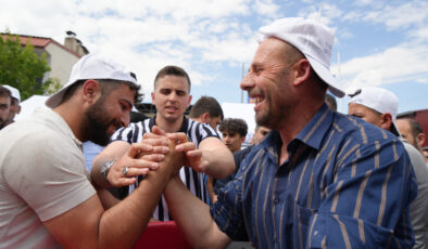 Erzurum’da oto endüstride güreş turnuvası: Bilekler konuştu