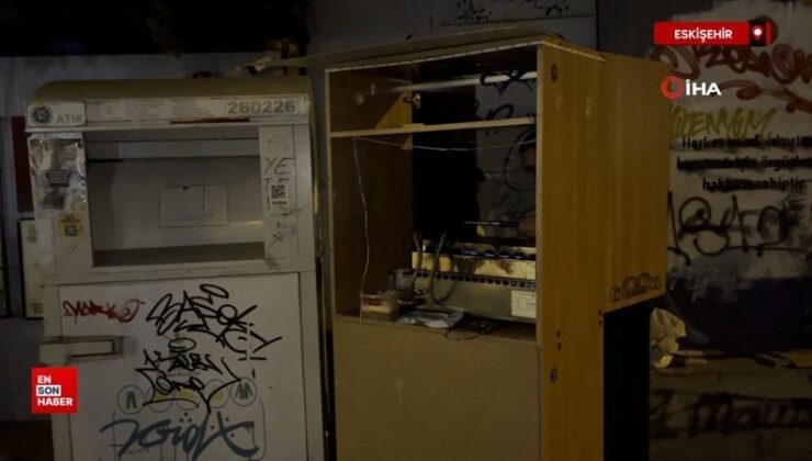 Eskişehir’de ekmeklerini gardıroptan kazanıyorlar