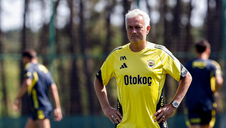 Fenerbahçe, yeni dönem hazırlıkları için Portekiz’e hareket etti