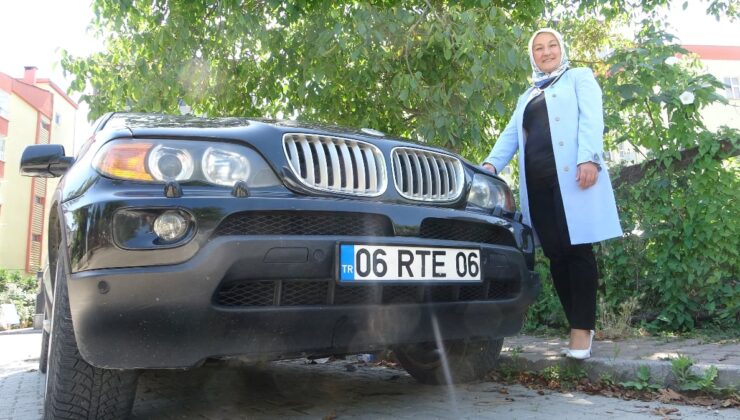 Giresun sokaklarında ’06 RTE 06′ plakalı aracı görenler şaşırıyor