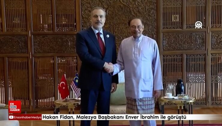 Hakan Fidan, Malezya Başbakanı Enver İbrahim ile görüştü