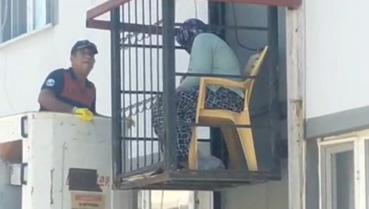 Hatay’da asansörde mahsur kalan yaşlı bayanı itfaiye grupları kurtardı
