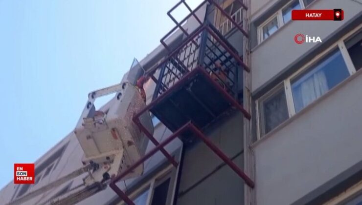 Hatay’da asansörde mahsur kalan yaşlı bayanı itfaiye kurtardı