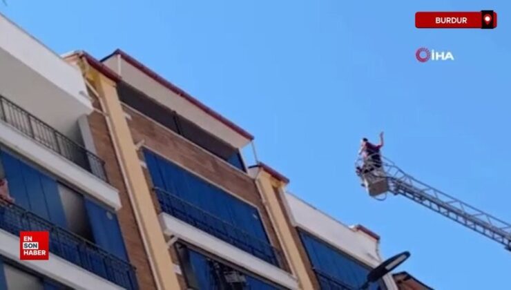 İntiharkolik Hasan, bu kere Burdur’da çatıya çıktı