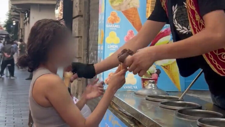 İstanbul’da bayan turiste külah oyunuyla taciz kamerada