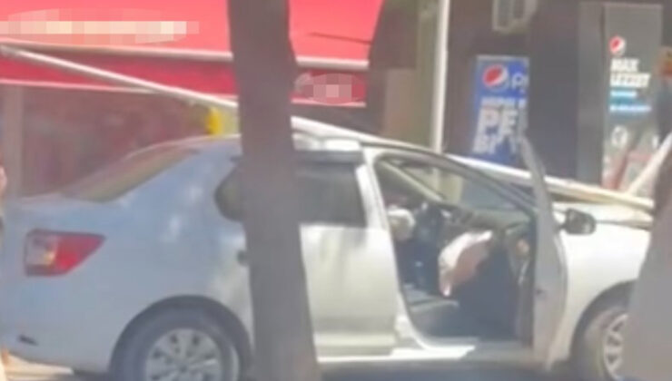 İstanbul’da denetimden çıkan araba bakkala girdi