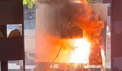 İstanbul’da kaldırımdaki elektrik panosu yandı: 3 gündür elektrikler kesik