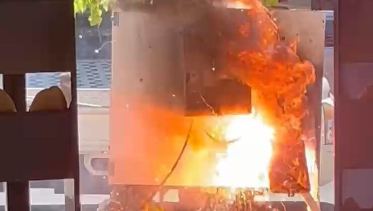 İstanbul’da kaldırımdaki elektrik panosu yandı: 3 gündür elektrikler kesik