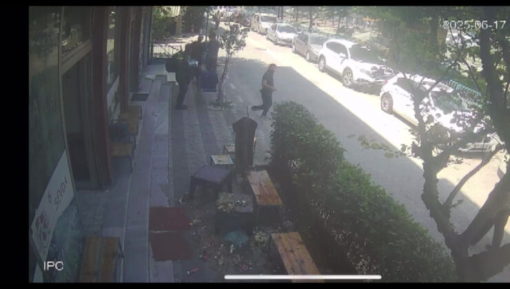 İstanbul’da kıraathane sahibiyle tartıştı; Çöpleri müşterilerin üzerine döktü