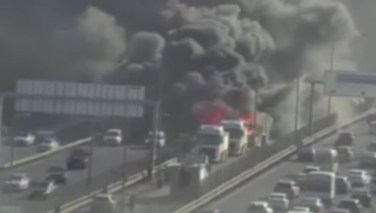 İstanbul’da metrobüs yangını
