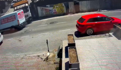 İstanbul’daki zincirleme trafik kazasında motosiklet şoförünün bacağı koptu